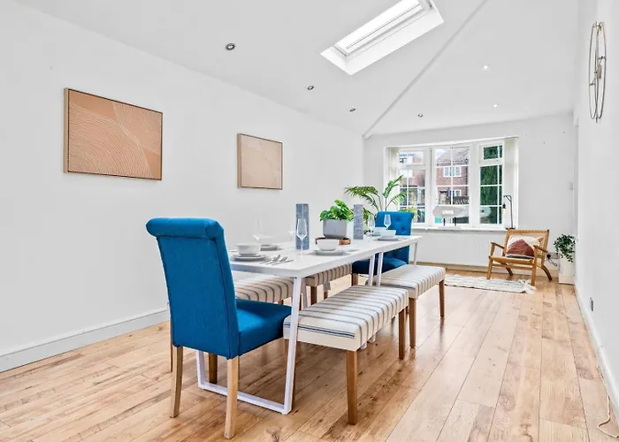 Spacious 5 Bedroom House
