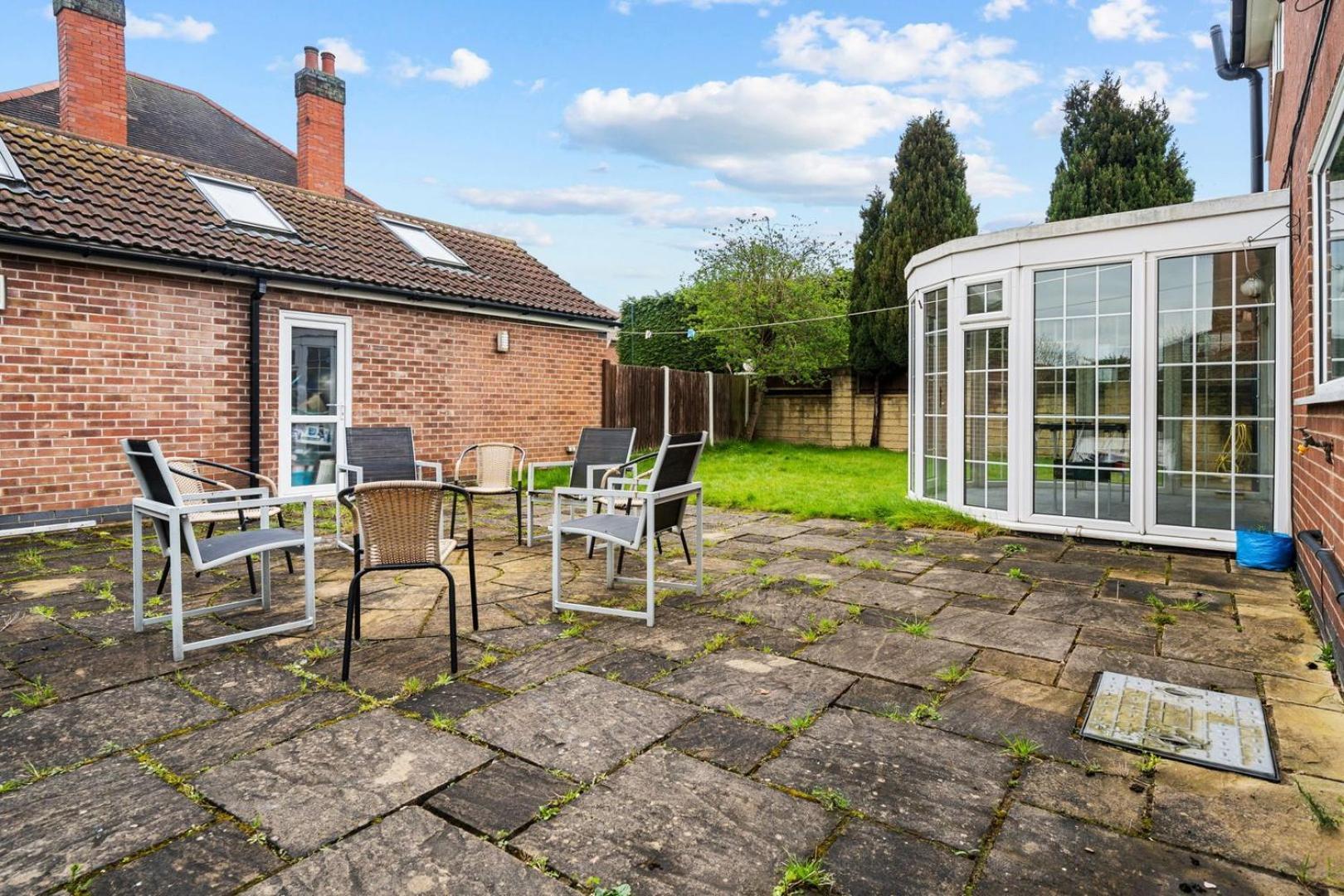 Ferienhaus Spacious 5 Bedroom House Nottingham